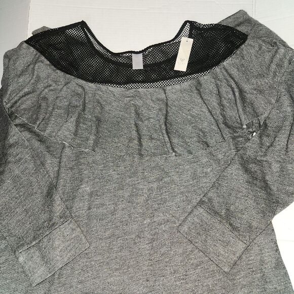 Lane Bryant LIVI Active Sweatshirt Mesh + Fleece Ruffle Woman Size 22/24 NWT - Picture 1 of 5